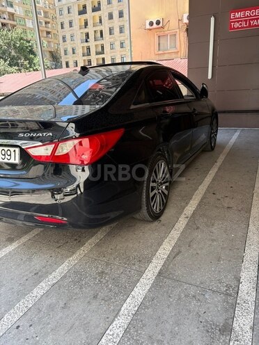 Hyundai Sonata-8