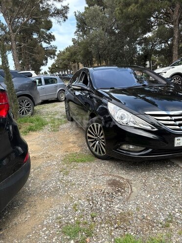 Hyundai Sonata-3