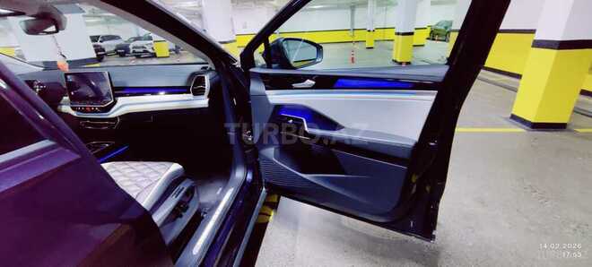 Volkswagen ID.6 Crozz-11