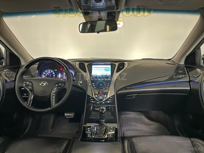 Hyundai Grandeur-11