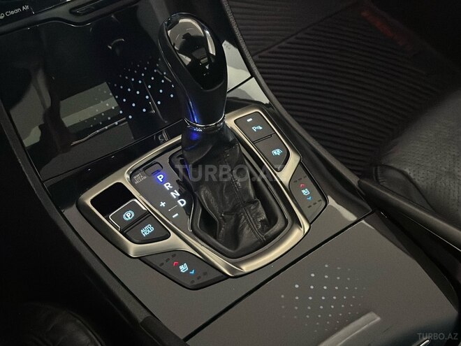 Hyundai Grandeur-35