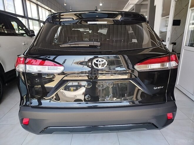 Toyota Corolla Cross-4