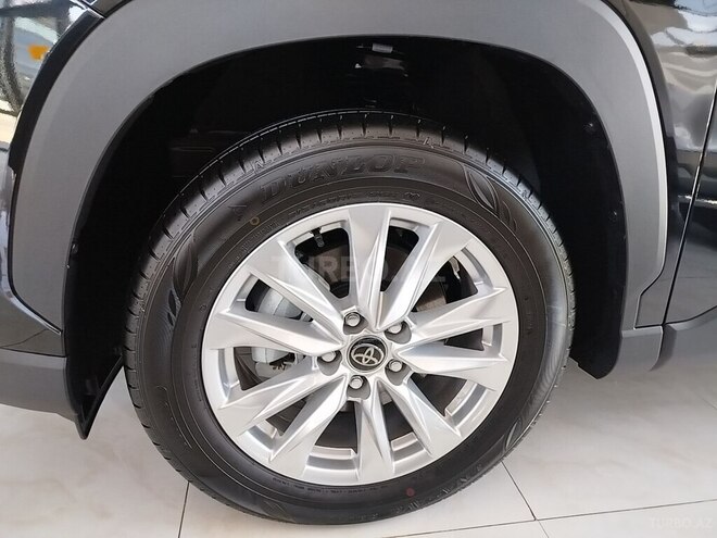 Toyota Corolla Cross-9