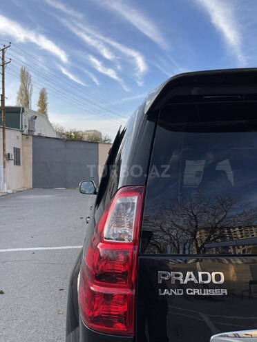 Toyota Land Cruiser Prado-8