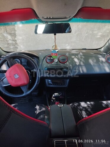 SEAT Ibiza-5