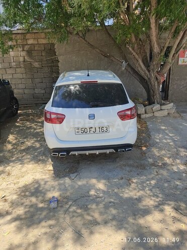 SEAT Ibiza-10