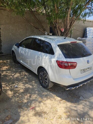 SEAT Ibiza-11