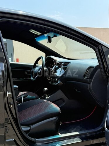 Kia Rio-9