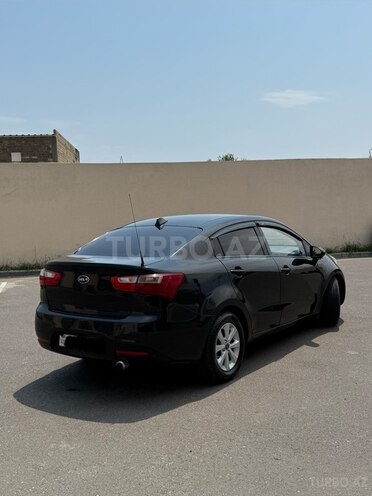 Kia Rio-4
