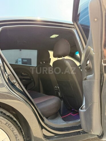 Kia Rio-11
