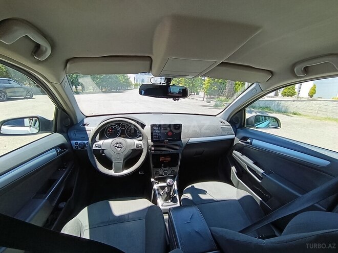 Opel Astra-10