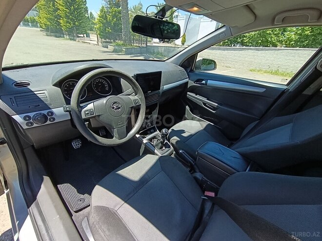 Opel Astra-11
