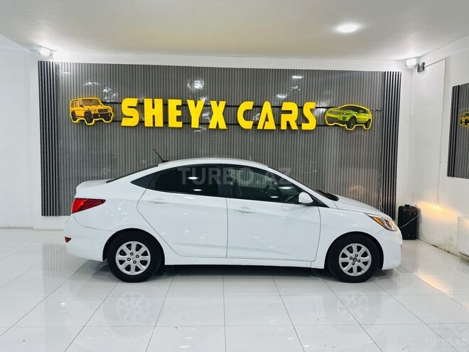 Hyundai Accent-2