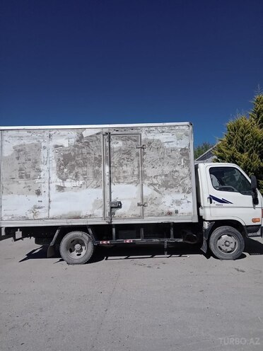 Hyundai HD-65-4