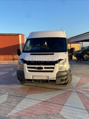 Ford Transit-1