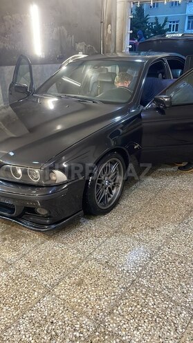 BMW 525-9