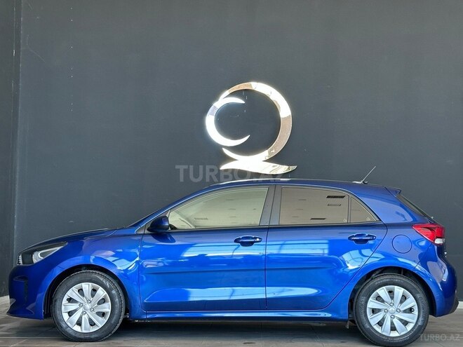 Kia Rio-4