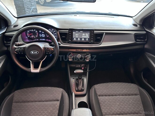 Kia Rio-3