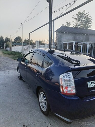 Toyota Prius-11