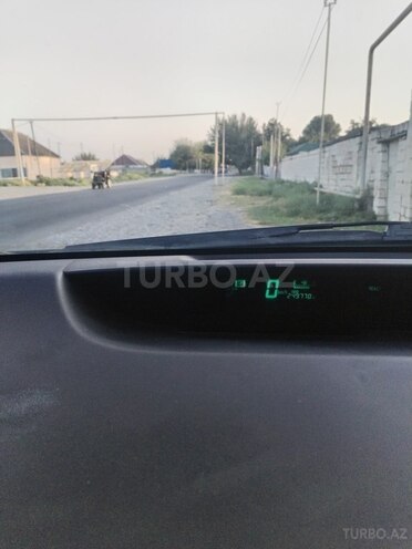 Toyota Prius-4