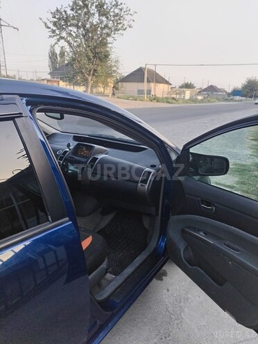 Toyota Prius-8