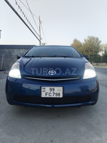 Toyota Prius-5