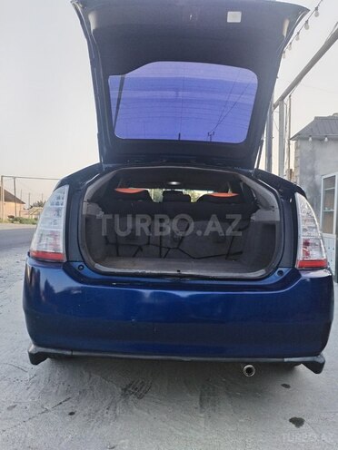 Toyota Prius-2