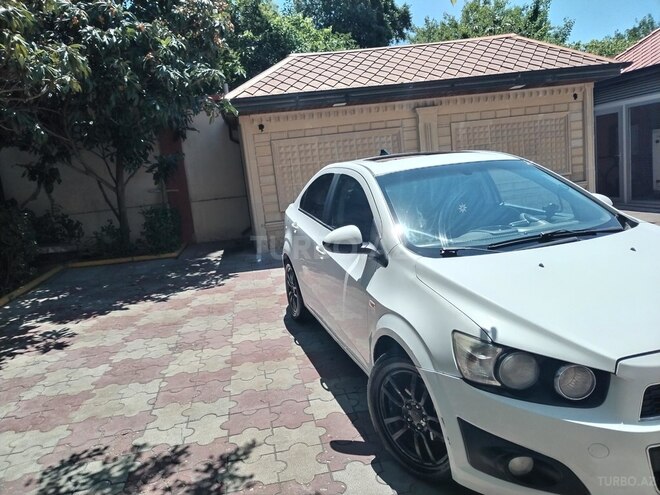 Chevrolet Aveo-4