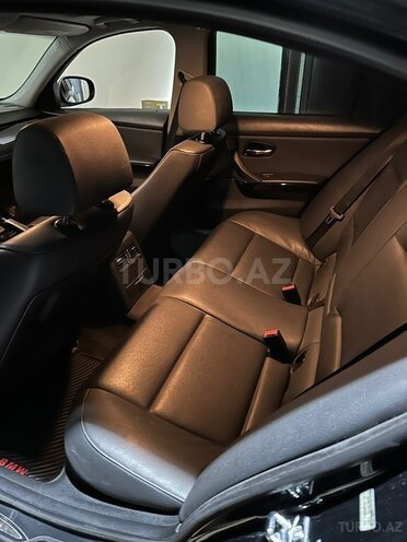 BMW 330-9