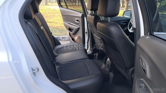 Chevrolet Trax-10