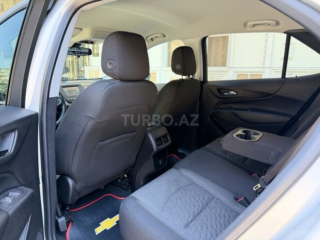 Chevrolet Equinox-12