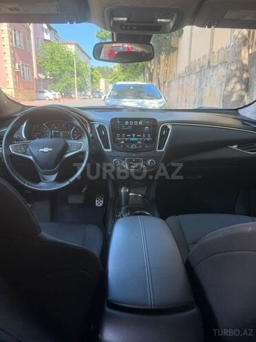 Chevrolet Malibu-5