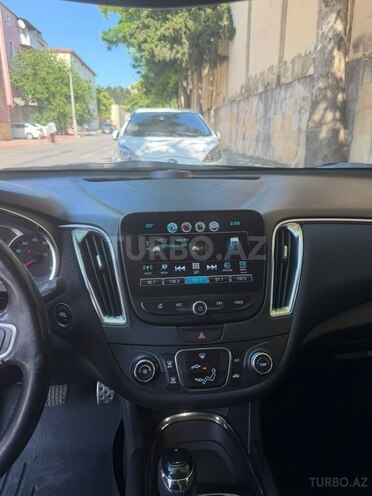 Chevrolet Malibu-12
