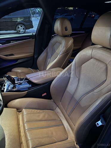 BMW 530-12