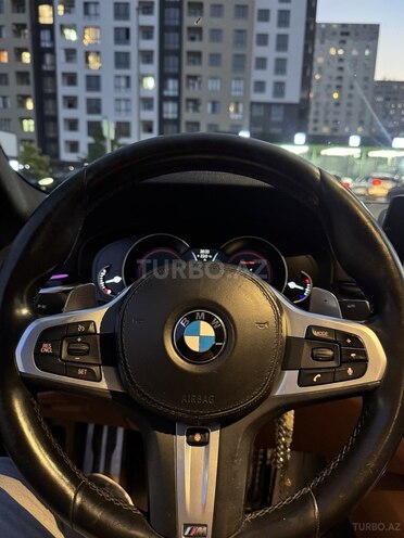BMW 530-11