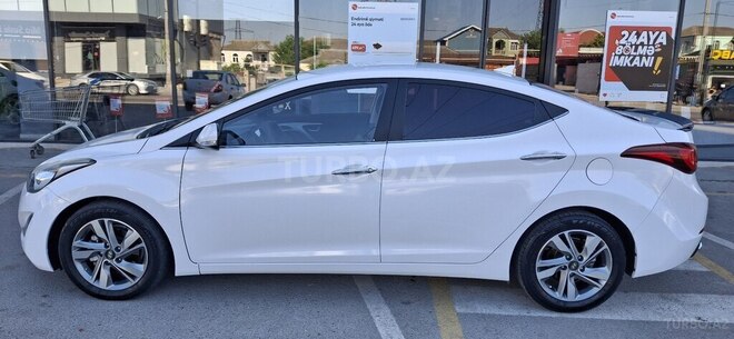 Hyundai Avante-5