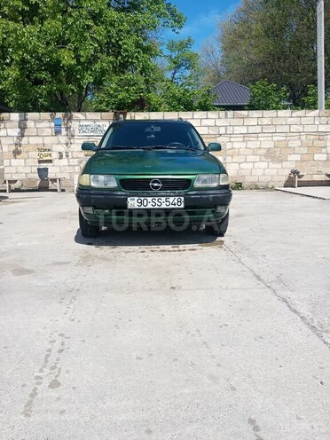 Opel Astra-1
