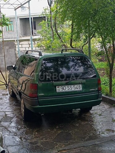 Opel Astra-11