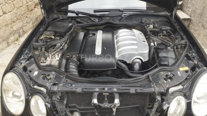 Mercedes E 220-6