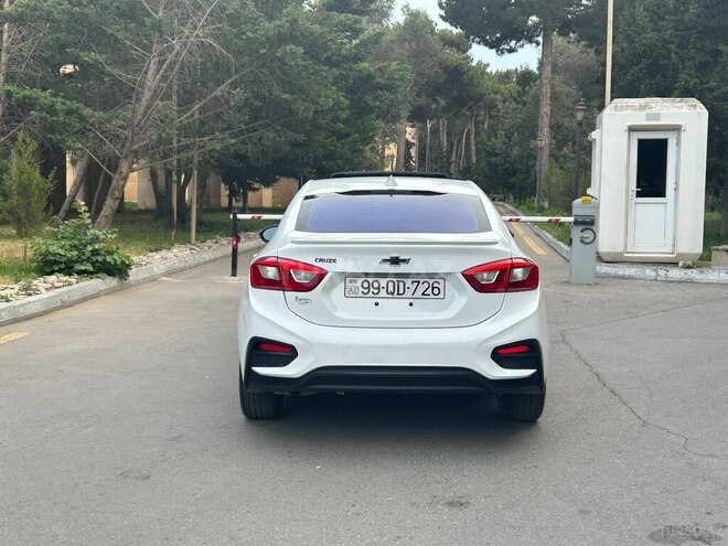 Chevrolet Cruze-9