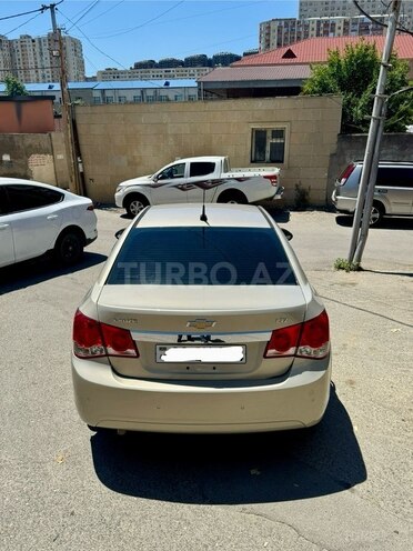 Chevrolet Cruze-8