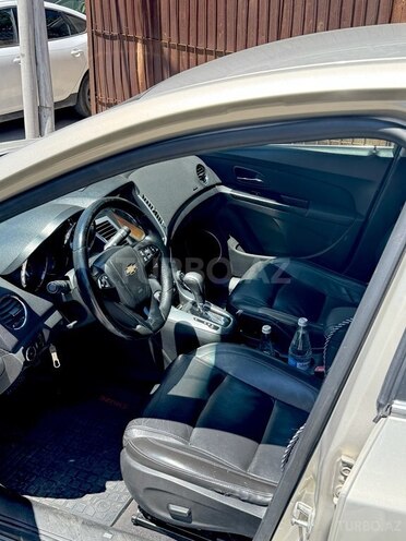 Chevrolet Cruze-4