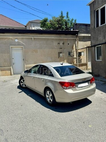 Chevrolet Cruze-2