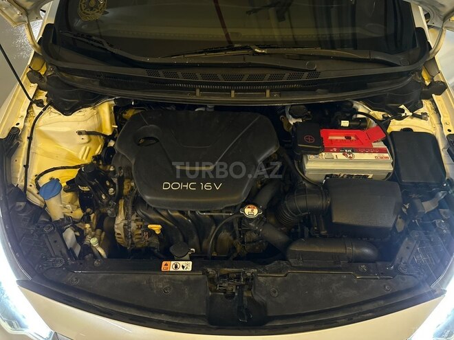 Kia Cerato-9