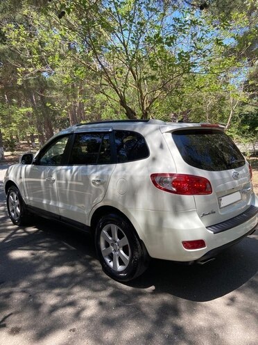 Hyundai Santa Fe-9