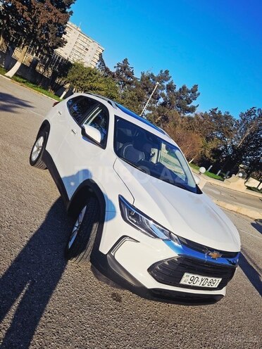 Chevrolet Tracker-3