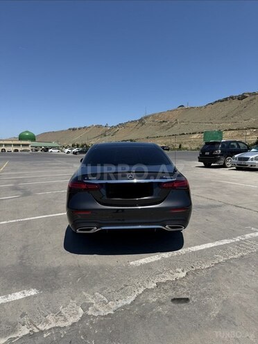 Mercedes E 350 4MATIC-8