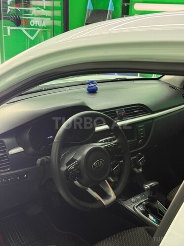 Kia Rio-9