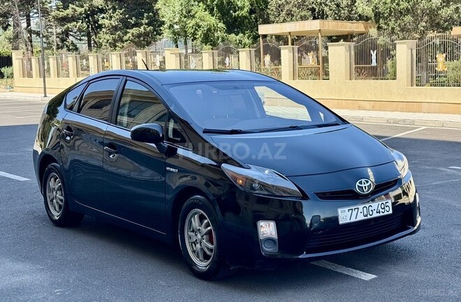 Toyota Prius-2