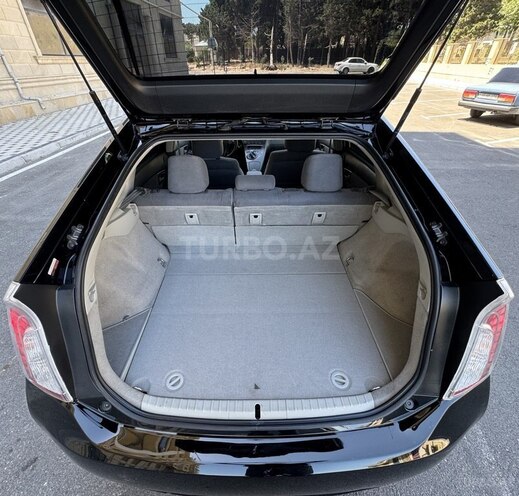 Toyota Prius-15